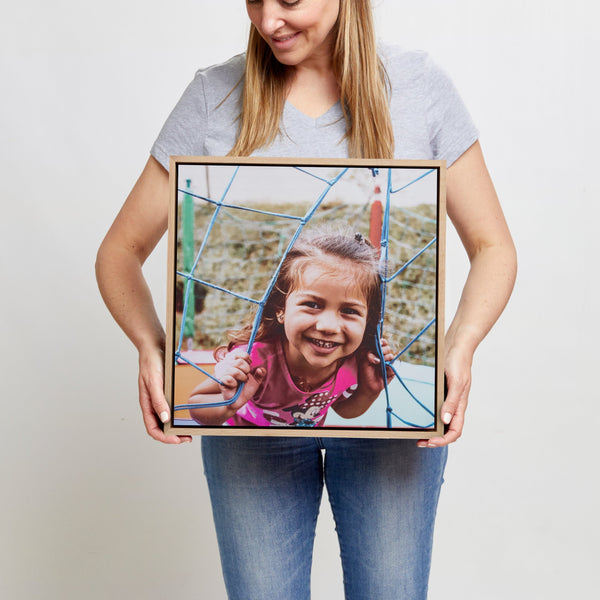 Oak Square Floating Frame